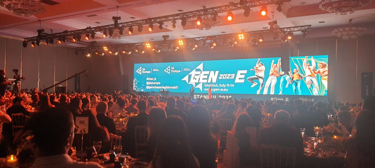 Such a great evening for the whole UK team... thank you so much <a href="/JA_Europe/">JA Europe</a> for everything in Istanbul over the last few days. It has been amazing &amp; life changing.... Huge congratulations to all the winners at Gen-E 2023.
<a href="/youngenterprise/">Young Enterprise</a> <a href="/BromsSchool/">Bromsgrove School</a>