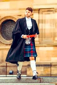 LouisLangree's tweet photo. Travelling today from Greece to Scotland :
ATH - EDI
Αθήνα - Dùn Èideann
Athens - Edinburgh
Athènes - Édimbourg
🇬🇷 - 🏴
#fashion #model
#style #outfit
#evzone #kilt
#traditions
@EdinburghUni #graduation 🎓 https://t.co/QSElzC5iIO