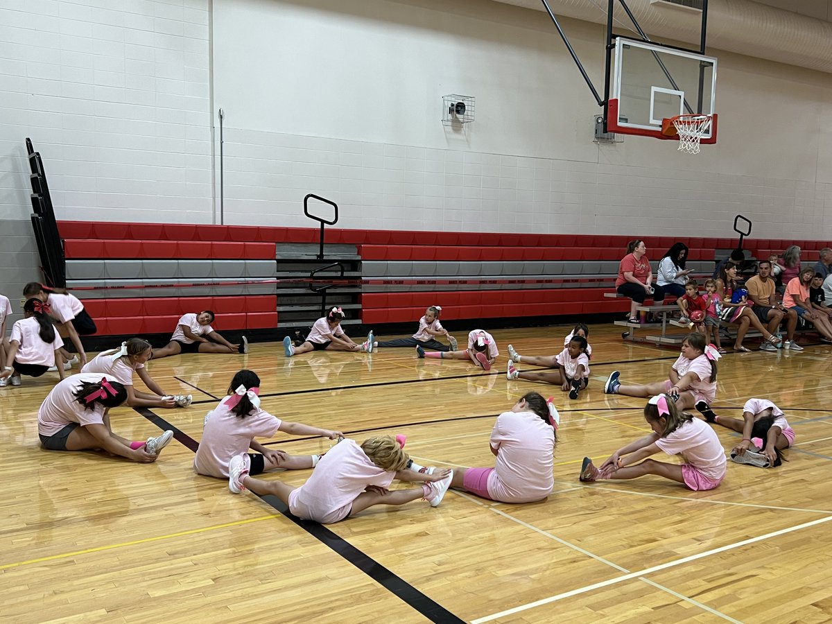 GoshenSchools's tweet photo. Today is the last day for GHS Cheer Camp, and it is very busy in the gym! In fact, activity is spilling out into the commons area. Great job, Cheer coaches, GHS students, and GCS youngsters!! https://t.co/kDzuG6Fm0f