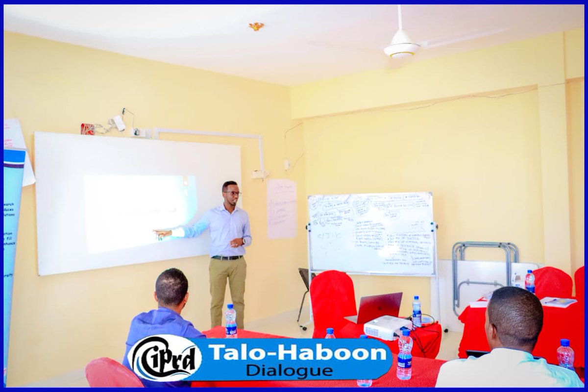 iprdinstitute's tweet photo. Our Institute has successfully held a public policy training certificate program, which was attended by civil servants, civil society org, &amp; private sector professionals. The program was designed to equip participants with the skills and knowledge in the policy space.
#Somalia https://t.co/4kKUT9Cge1