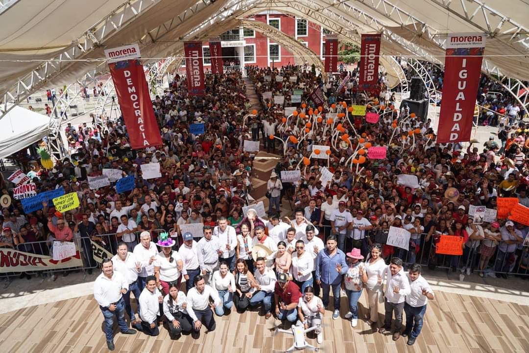 Fue un honor acompañar a nuestra querida amiga <a href="/Claudiashein/">Claudia Sheinbaum Pardo</a> desde TENOSIQUE, Tabasco le refrendamos nuestro apoyo y respaldo. 
#LolyZubieta