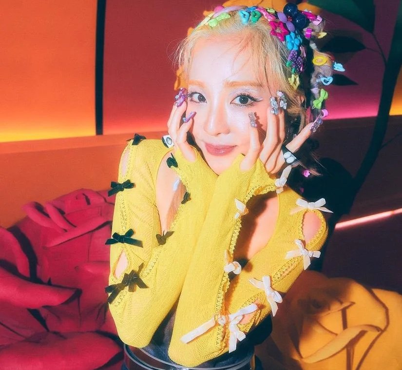 WeLoveDara's tweet photo. [THREAD]

Official videos of @krungy21's SANDARA PARK EP promotions!

**Videos released after July 12, 2023**

#SandaraPark #산다라박 #FESTIVAL https://t.co/rVI1nT2DsA