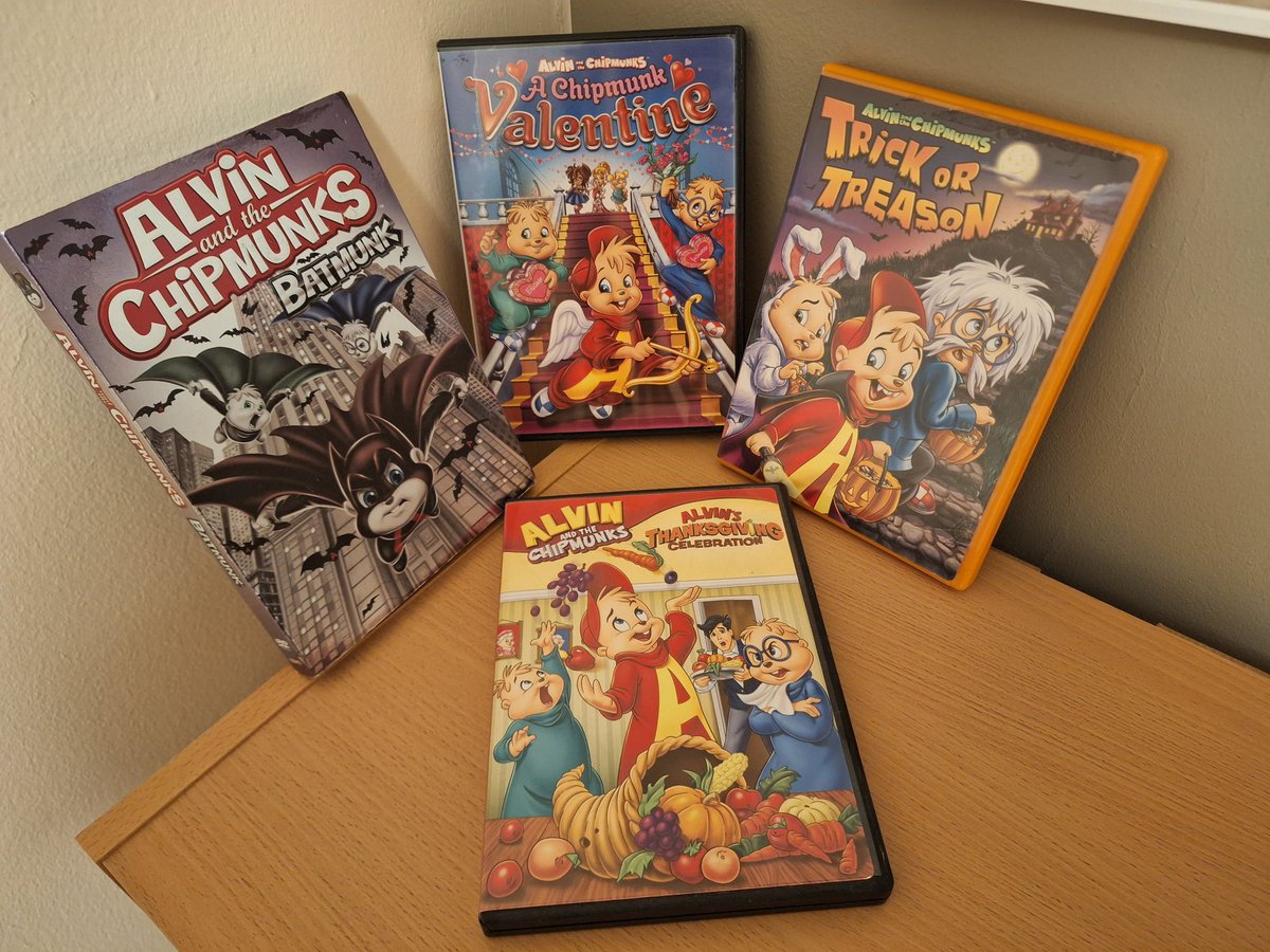TheMunkinator's tweet photo. #collectionupdate 
Here's what I've got in recent months to add to my Alvin and The Chipmunks collection!
#alvinandthechipmunks https://t.co/AwLFPSv7XM