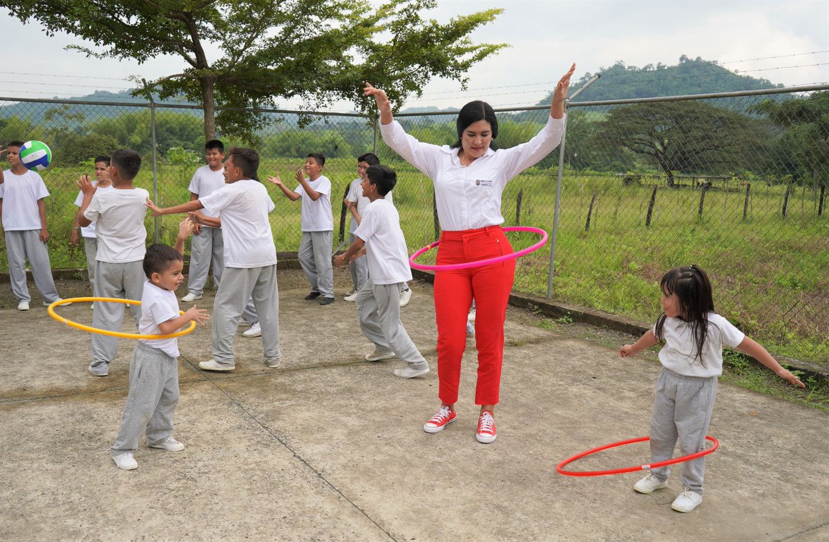 EducacionZ4_Ec tweet picture