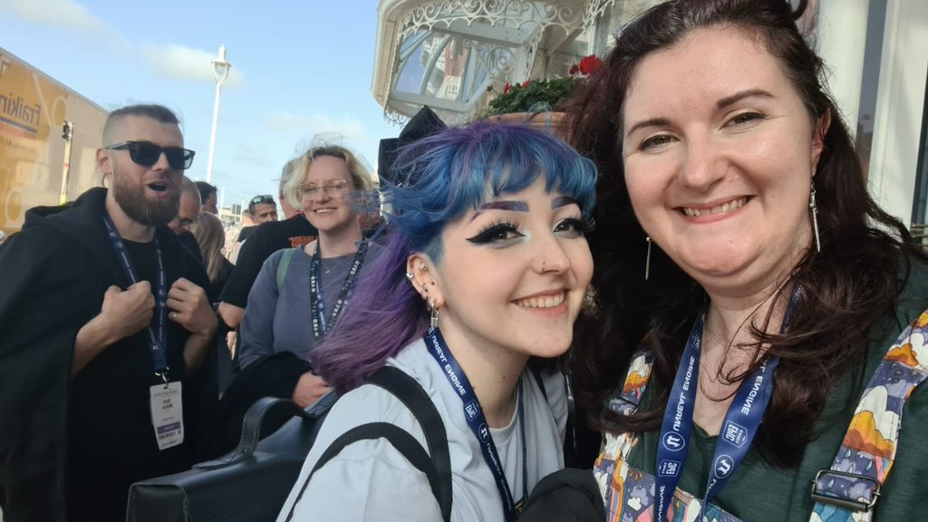 emi_emboo's tweet image. @RobinGamedev is literally the best, I’m proud of my position as number 1 advocate for @FairerGamesLtd 🤣💜
(ft my fringe fighting for its life)