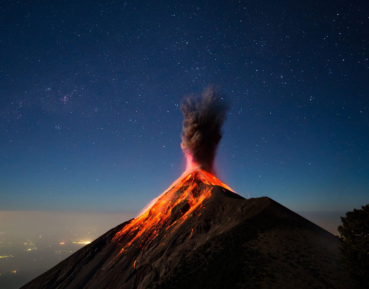 Amazing Earth tweet media