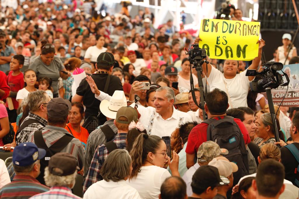 adan_augusto's tweet photo. Nuestra asamblea informativa en Durango ha sido un ejemplo de participación democrática, solidaridad y compromiso colectivo. 

La fuerza del pueblo unido es el motor que nos guía para seguir impulsando nuestro movimiento en todo México. https://t.co/HktJBeIEG9