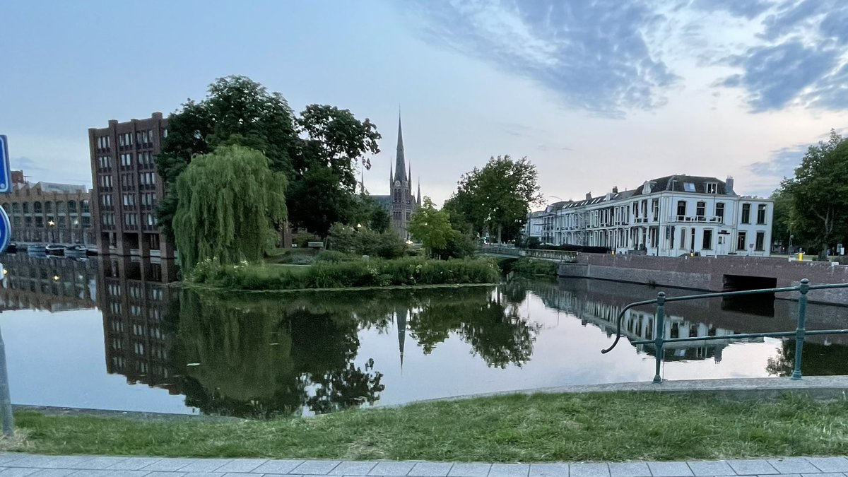 Groenehartstoc1's tweet photo. Fijne avond en welterusten!
#vestingstad #Woerden https://t.co/E1KHLFHww1