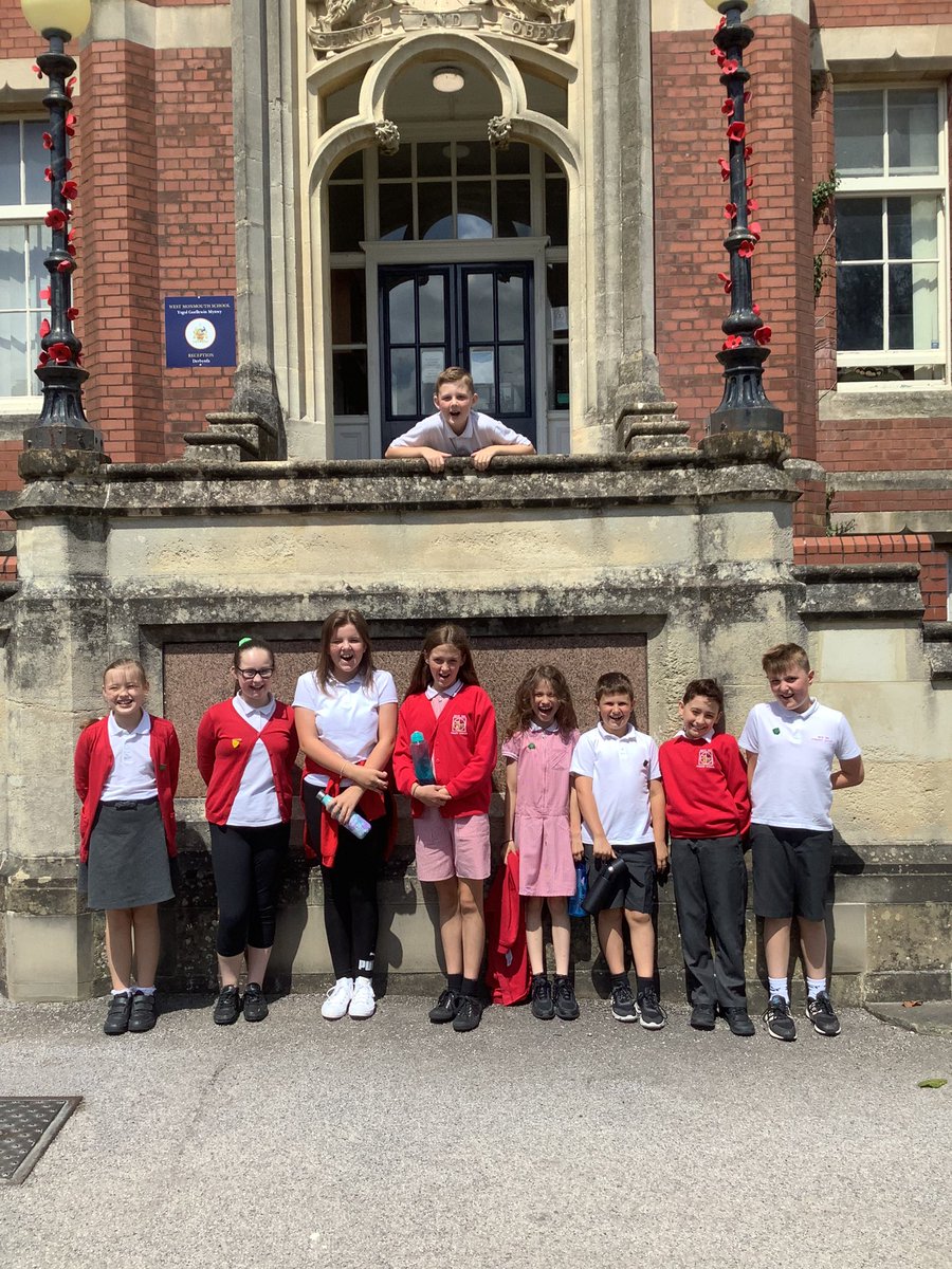 NewInnPrimary's tweet photo. Criw Cymraeg had a lovely time at @wms1898 today, taking part in the Eisteddfod #makingconnections #clusterschools. We enjoyed performing with Griffithstown Primary School pupils ๐ด๓ ง๓ ข๓ ท๓ ฌ๓ ณ๓ ฟ๐๐ฝ๐ https://t.co/jsvwS9zr7H