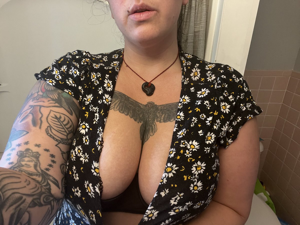 Content from breadandbondage_xo