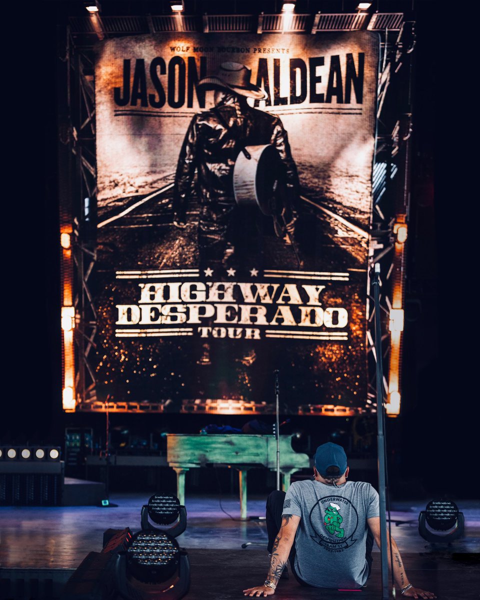 Jason Aldean tweet media