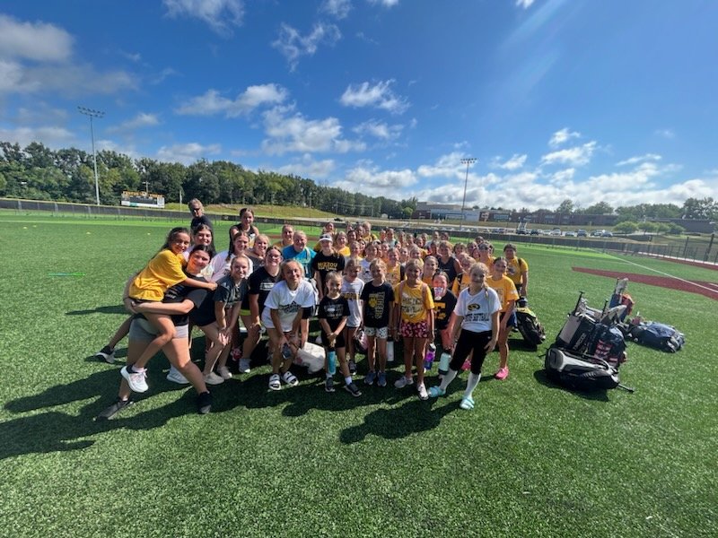 Festus Vars Softball tweet media
