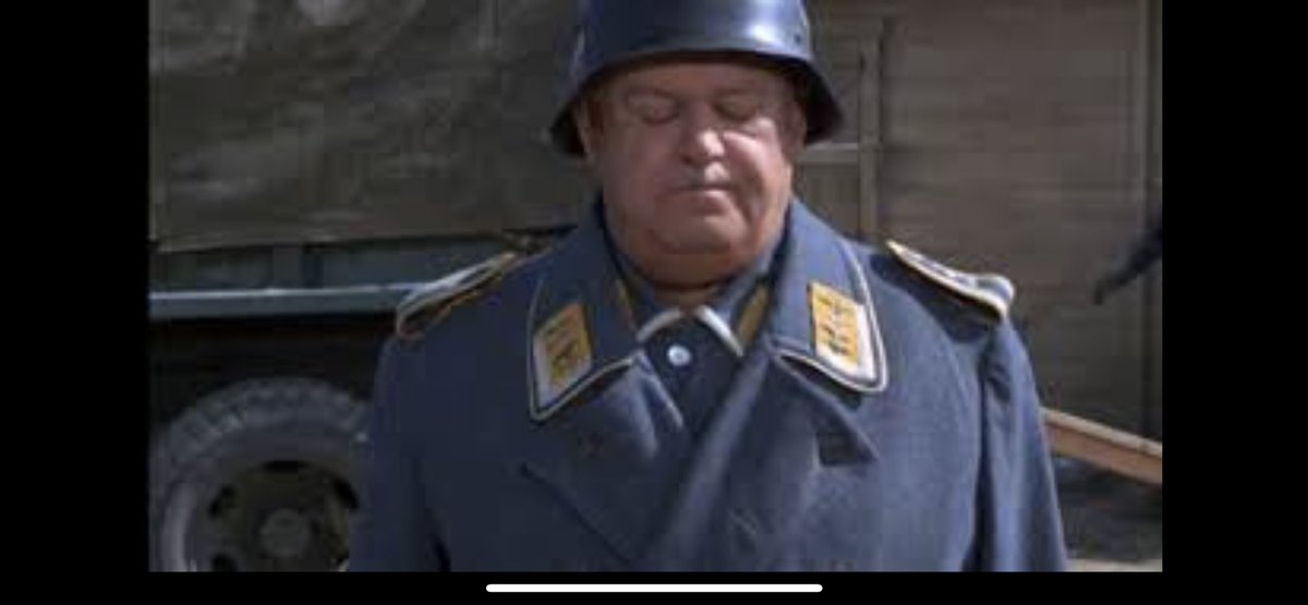 RobertB81878340's tweet image. Head of the Secret Service makes final statements on  the White House #cocainecaper #Iseenothing #Iknownothing #applestrudel