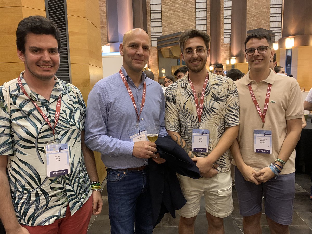 Pablorv__'s tweet photo. I can’t explain how I feel after participating in such amazing event as the XXXIX Biennial Meeting of Chemistry.
I just wanna thank everyone who has made that dream possible, the group of the Professor @IsidroGCollado and all my colleagues from the University of Cádiz https://t.co/if2PsHj5HQ