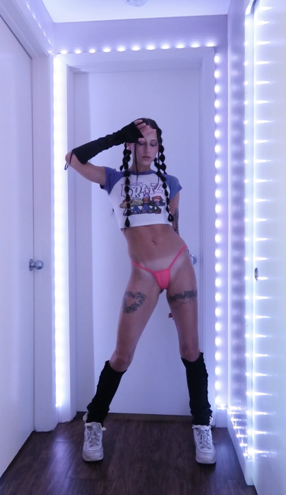 2 pic. I’m a bad bitch, fuck a bitch ….gagging on his dick, while I rub my clit🥵 https://t.co/k47OD7gO0J