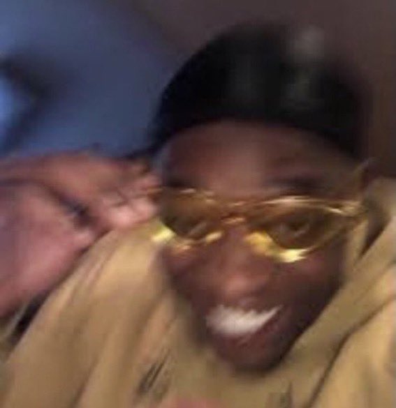 love love island tweet media