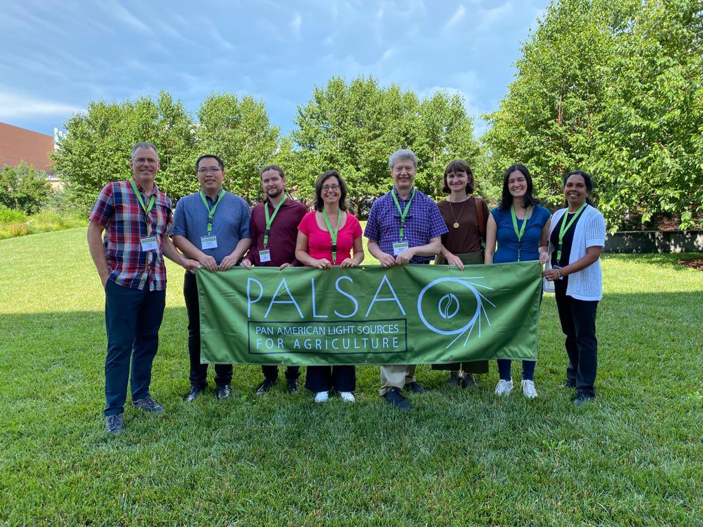 CanLightSource's tweet photo. Our colleagues are thrilled to attend the 3rd International Pan American Light Sources for Agriculture (#PALSA23) conference & help advance agricultural science at synchrotrons. Thank you @CHESS_user for hosting!
@CNPEM
@lightsources https://t.co/7jxig4qV5B