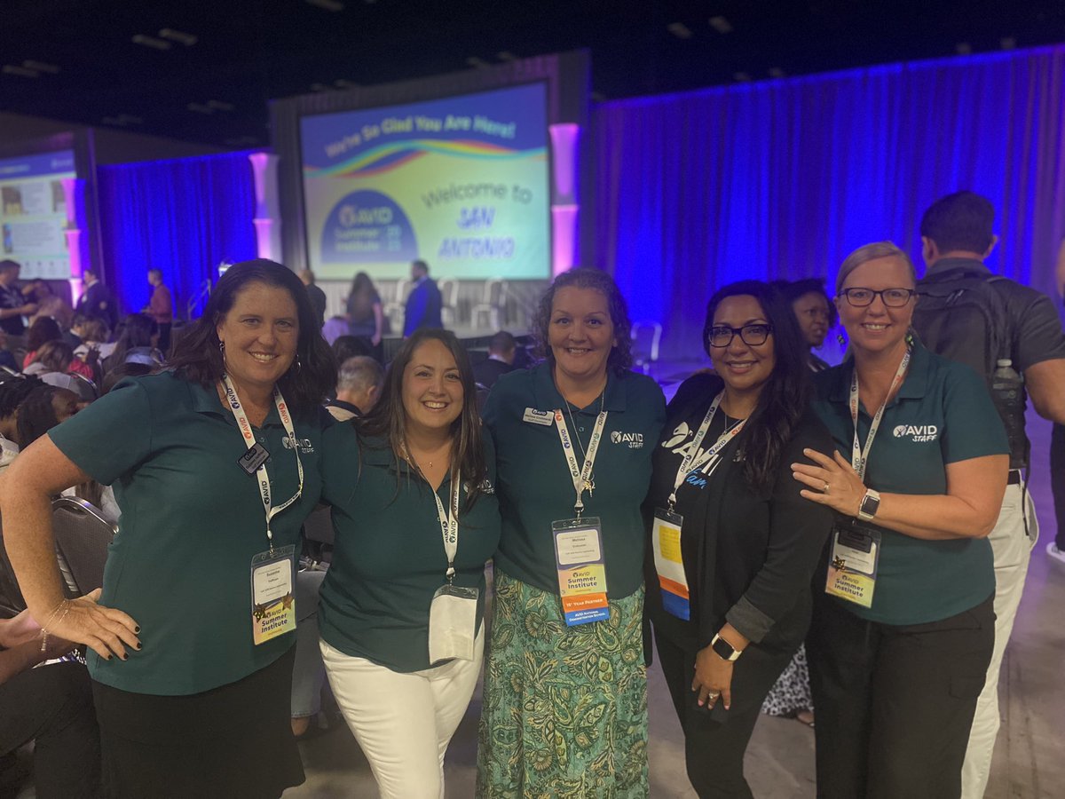 Fired up for General Session in San Antonio! ❤️🔥<a href="/AVID4College/">AVID</a> #AVIDSI2023