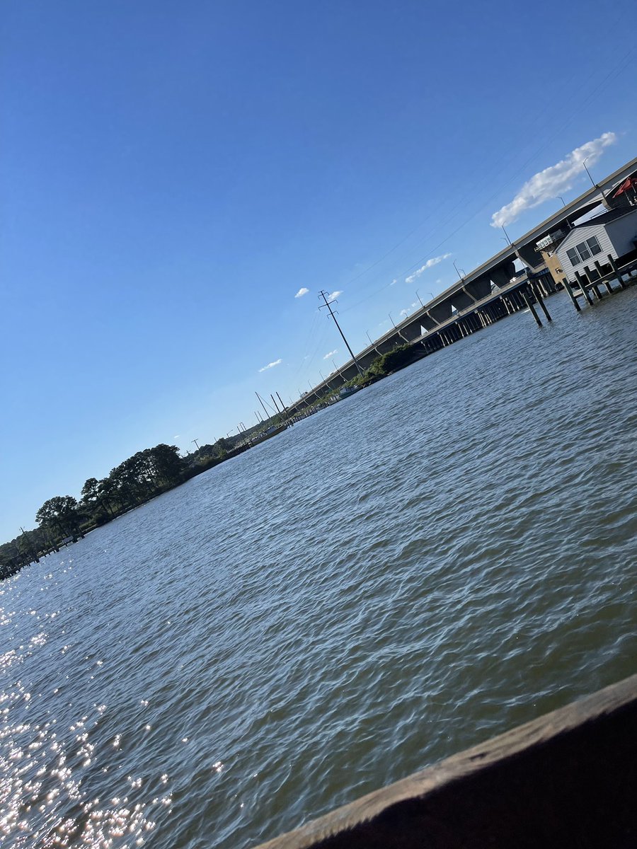 KTulowitzky1128's tweet photo. The best dinner view! What is your favorite place to grab dinner? My family and I love going to sit someone outside! #SPM230 https://t.co/VOAiayefpq