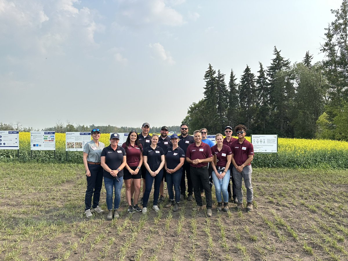 Had a great week of touring with the <a href="/BASFAgSolutions/">BASF Agricultural Solutions Canada</a> N AB team and <a href="/NutrienAgCda/">Nutrien Ag Solutions Canada</a> and checking out some #RevyPro fungicide trials in AB and SK. RevyPro was designed for western Canadian pulses and powered by the new unique active Revysol