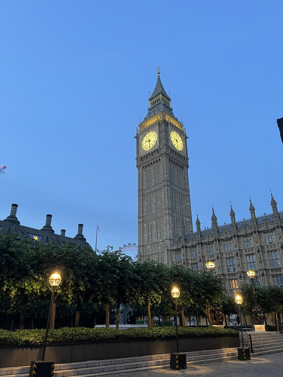 Mr Grogan tweet media