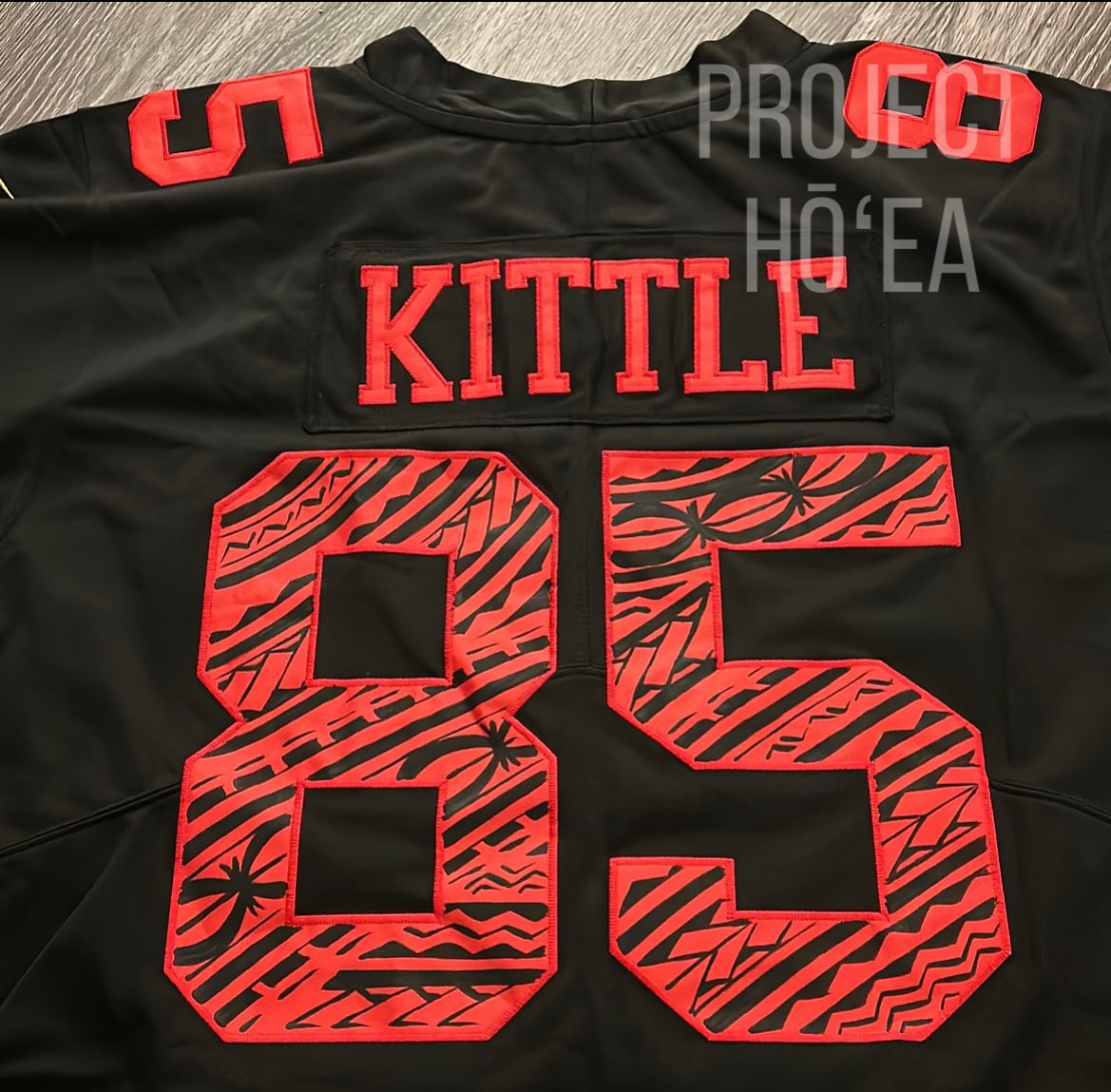 ProjectHoea's tweet image. Available now and ready to ship at a discounted price! 2XL Nick Bosa Color Rush Jersey. Large George Kittle Color Rush jersey. Customized with that Poly Movement on both sides of both jerseys. Retweeting is greatly appreciated! 🙏🏽🙏🏽🙏🏽