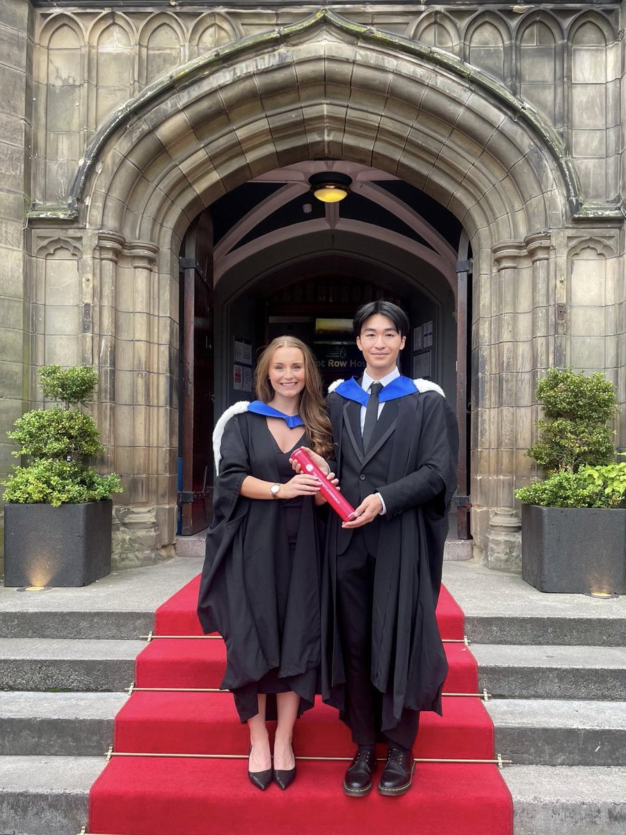 We did it!! 🎓❤️

#EdinburghGrad