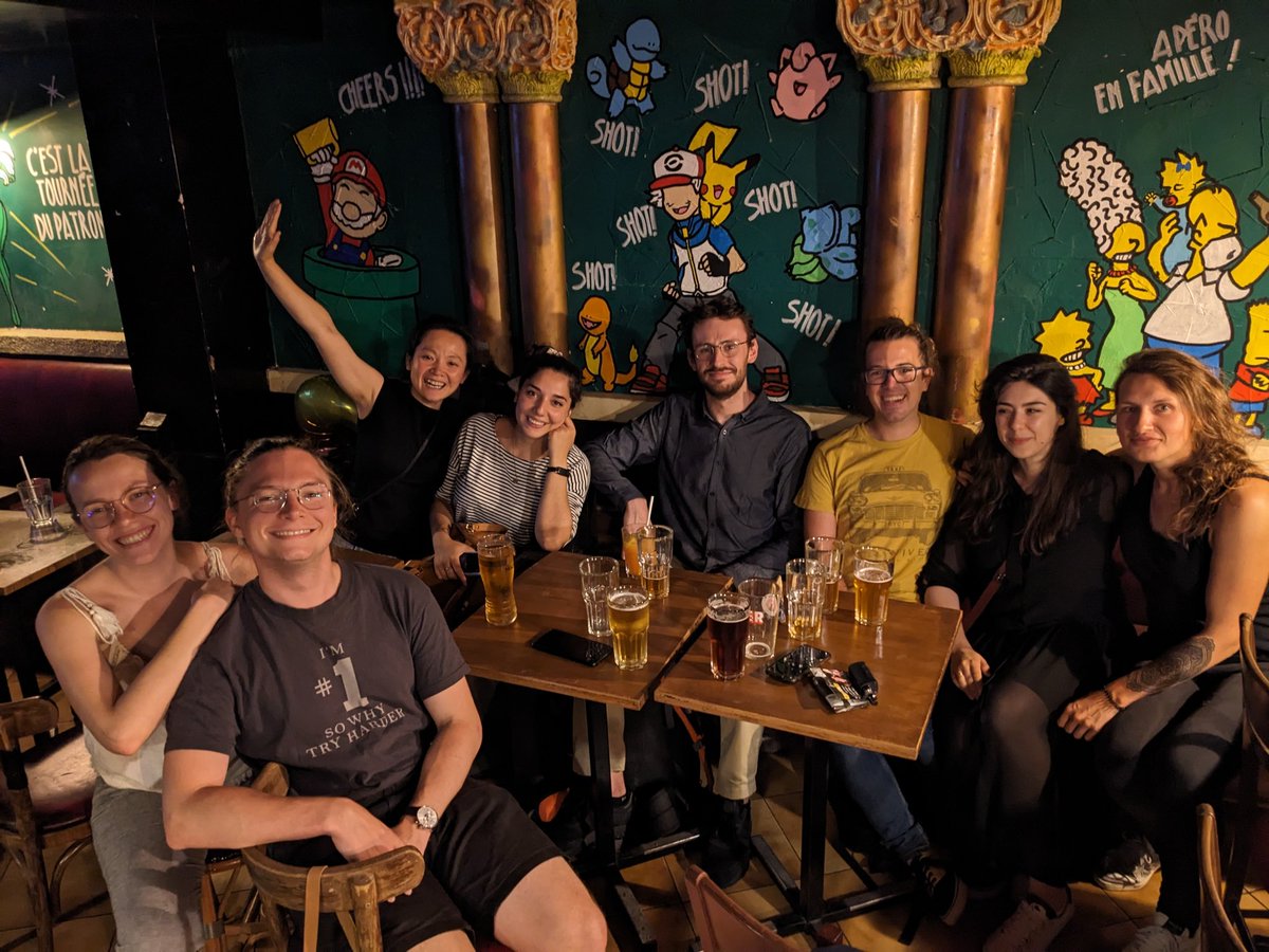 Six generations of GOBS PhD (students) meet after their conferences @SollogoubM <a href="/IPCM_Sorbonne/">Institut parisien de chimie moléculaire / IPCM</a> <a href="/Sha_Zhu_HgS/">Sha</a> @JMeijideSuarez <a href="/floriane_heis/">Floriane Heis</a> <a href="/Rebecca_chrmn/">Rebecca Churamani</a> <a href="/LaoraBoulo/">Laora</a>