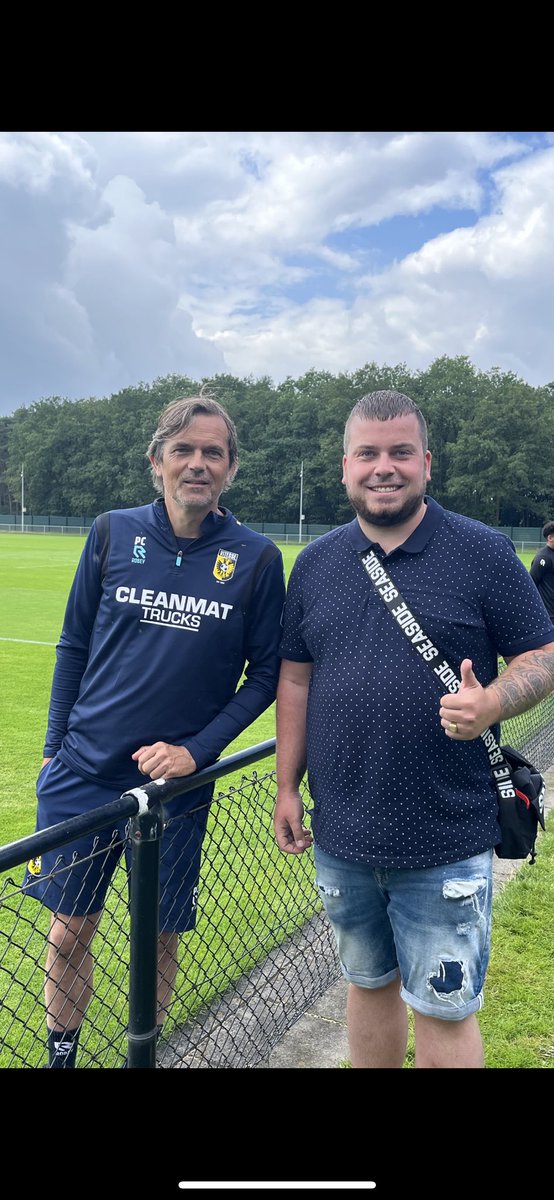 Maikey074's tweet photo. Met Cocu #Vitesse 😃 https://t.co/izV1VSg5F2