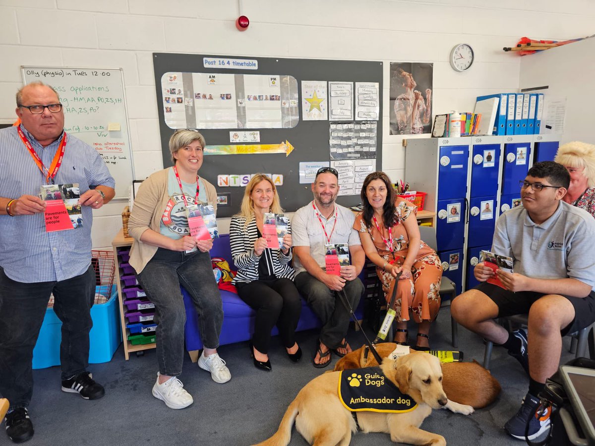kimleadbeater's tweet photo. Always an absolute joy to visit @Fairfieldstweet🙂 Today we discussed #Politics &amp; #Democracy, with great questions from the pupils. I also launched my #PavementsAreForPeople Road Safety Campaign👨🏻‍🦽 Brilliant students &amp; inspirational staff make this school a very special place👏🏻 https://t.co/W8IHTXt9oO