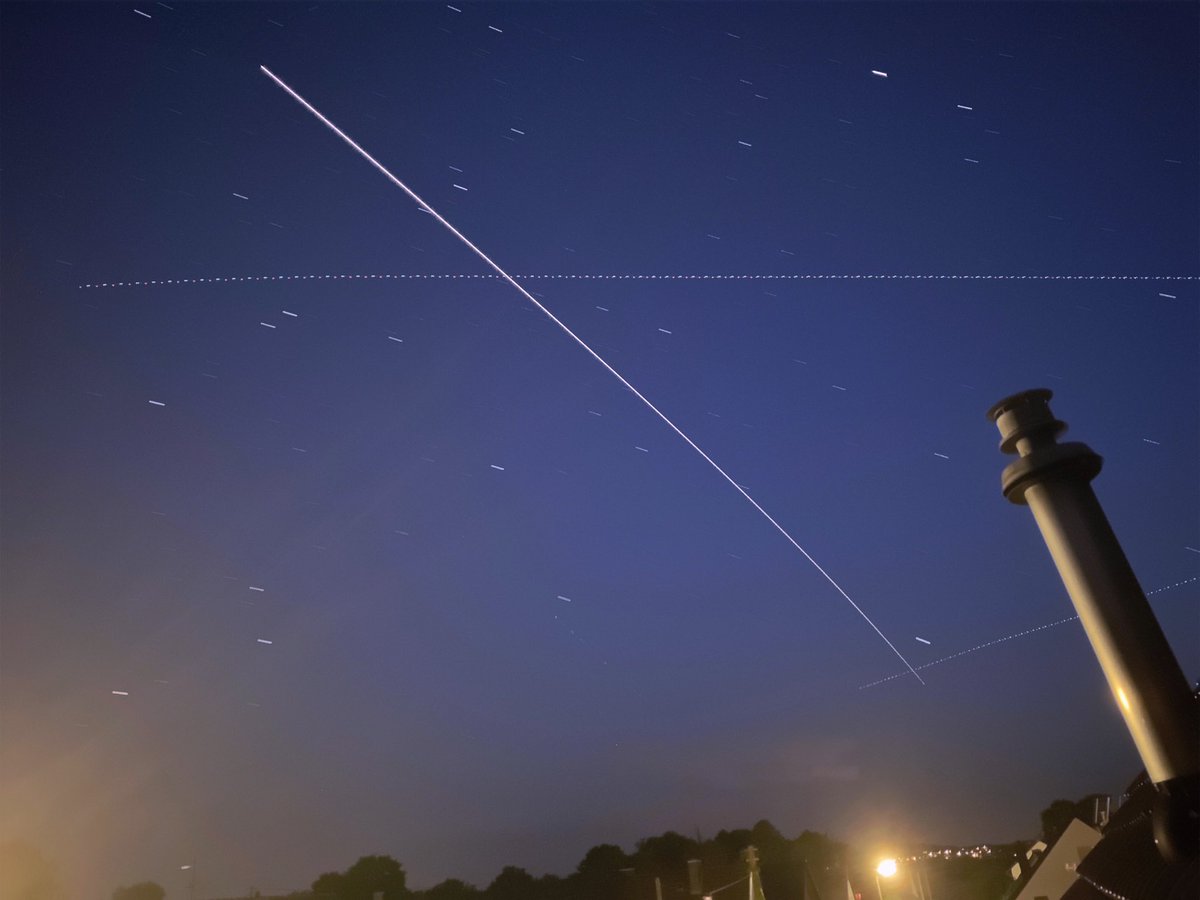popipaan's tweet photo. #ISS über #Uedorf am Abend. https://t.co/xX7Qruup0Y