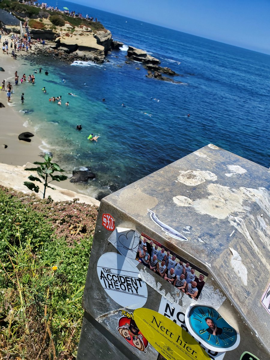 catholiccup's tweet photo. California Love. La Jolla. https://t.co/MryMyljVSi