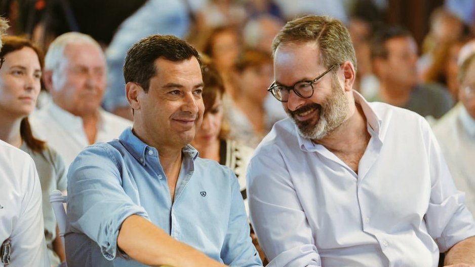 jcgarcia92's tweet image. 🚙💨 Terminamos el día en Puente Genil con el Presidente @JuanMa_Moreno y defendiendo el cambio político que necesita España. Un cambio que solo puede venir de la mano de @NunezFeijoo y del @ppopular 

#EsElMomento #VotaPP 🗳️