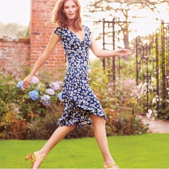 DropinMB's tweet photo. So good I had to share! Check out all the items I'm loving on @Poshmarkapp from @tamarajanaya #poshmark #fashion #style #shopmycloset #chelseaviolet #boden #laurascott: https://t.co/FBiCZLYxsk https://t.co/if7Jbkteam