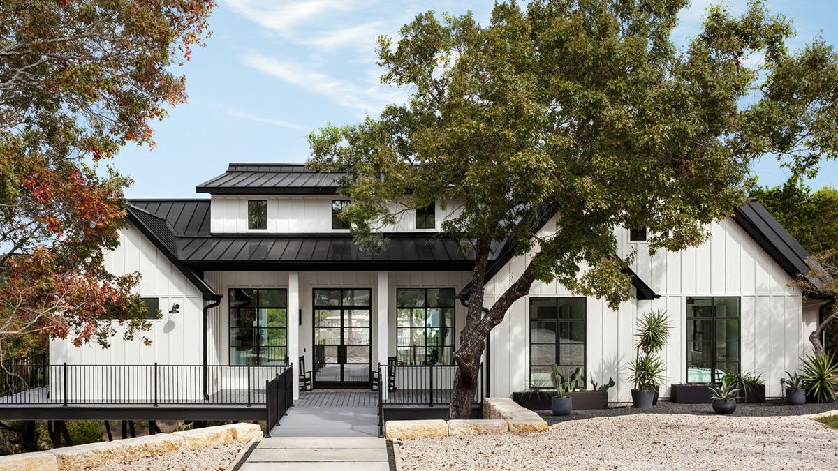 Let's take a look at the pros and cons of large trees for home sellers. realtor.com/advice/sell/se…