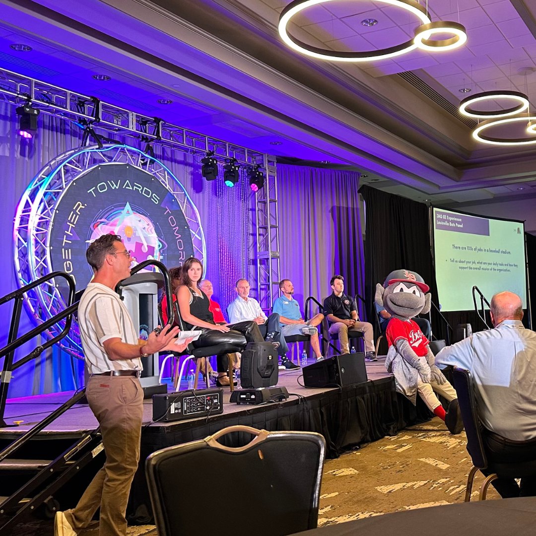 JAGnational's tweet photo. Shout out to the @LouisvilleBats team ⚾️ for sharing their stories and engaging with Specialists in an interactive simulation of experimental learning to take back to #jagstudents when they attend field trips! 🦇 #team #learning https://t.co/Gyj370vToa