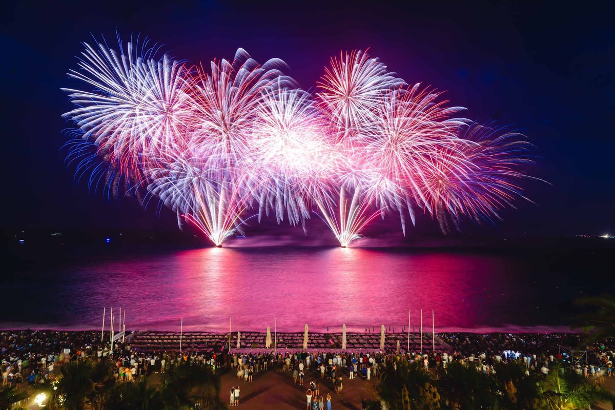 cestrosi's tweet photo. En cette veille de 14 juillet, pensées pour nos 86 anges.
Toujours énormément d’émotions malgré le superbe spectacle. https://t.co/iKWaP3aNch