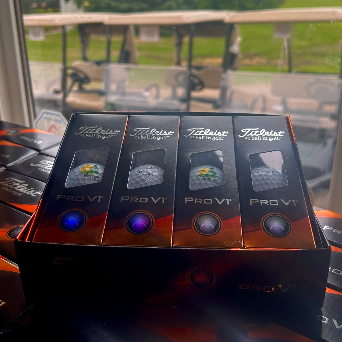 Need new balls? With our new Pro V1 Rolling Green Fairways golf balls, you'll be swinging like a pro (or at least look like one)! 🏌️‍♂️⛳️ Swing by the Proshop to pick up yours! 

#rgf #rollinggreenfairways #golfballs #discoverlloydminster #golf