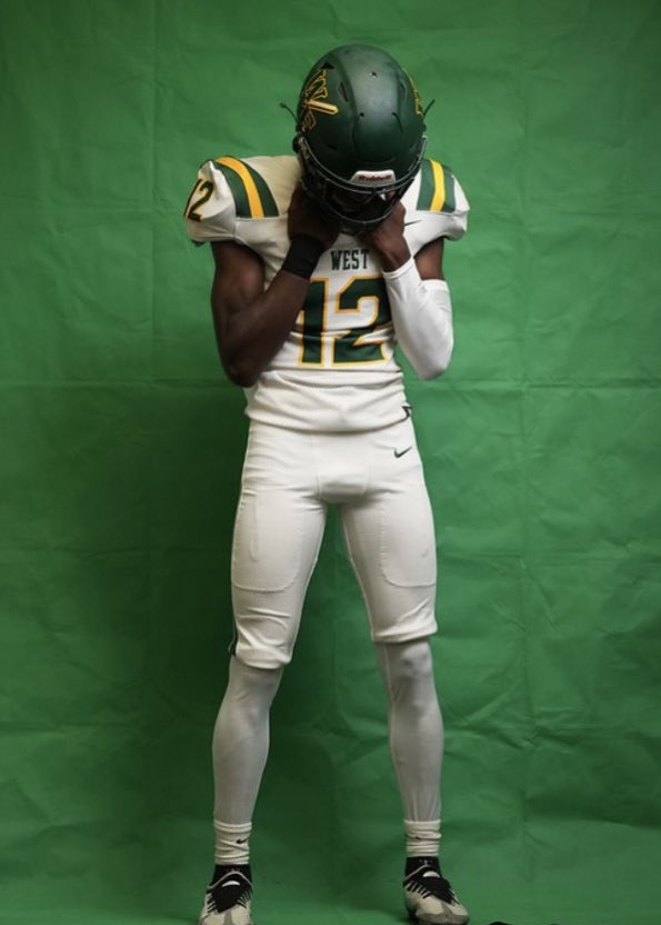 Senior Szn!!🔋🔋🔋