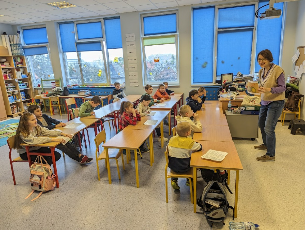 Professor @DrMandyStewart of @TWULitandLearn teamed with Barbara Muszyńska, PhD, to provide professional development to Polish teachers leading classes of Ukrainian refugee students. See their powerful, positive impact here: twu.edu/literacy-and-l…