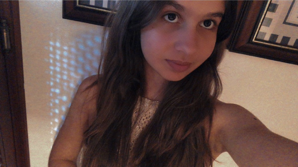 ConstancaMarvao's tweet photo. insta saw it first💋💋 https://t.co/b6neHDk7G6