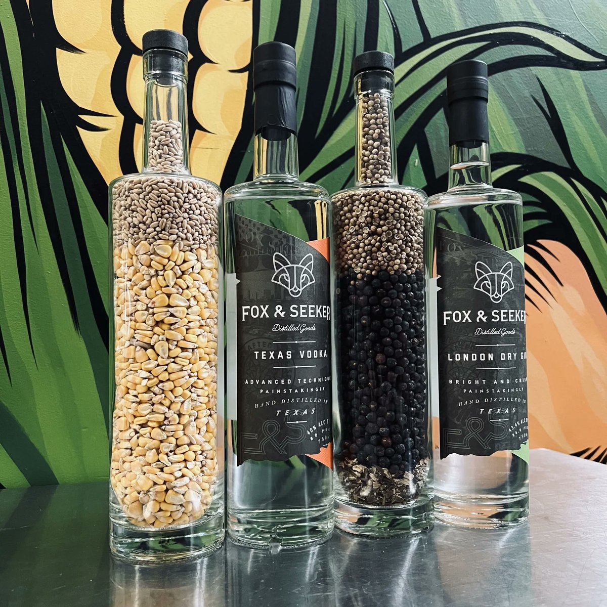 foxandseeker's tweet photo. 🌽+🌾 +💧  = Texas Vodka
.
Vodka + Botanicals = Gin
.
The definition of "dry" gin gets all scientific, but essentially means the gin is distilled from a vodka base. https://t.co/6McS8xZRAD