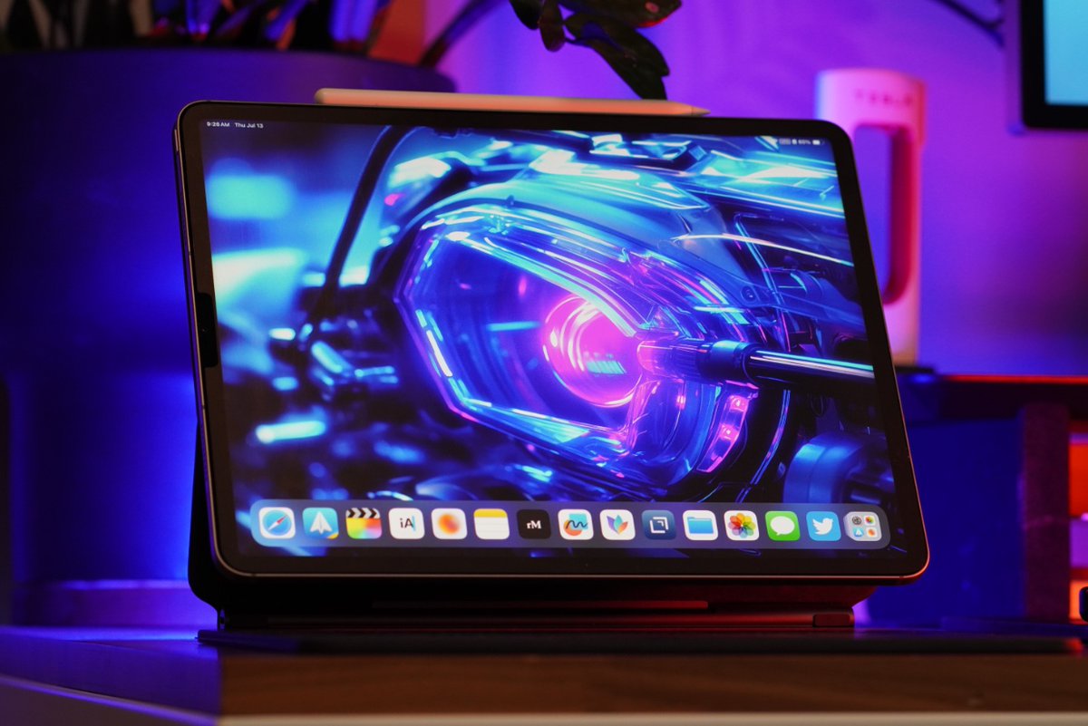 Dailytekk tweet media