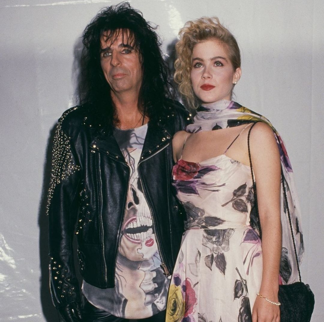 ApplelliniLove's tweet photo. I'm pretty much a fan of Alice Cooper, too, so I love those pictures of him and Christina! 🥰 https://t.co/dXihXJyKAF