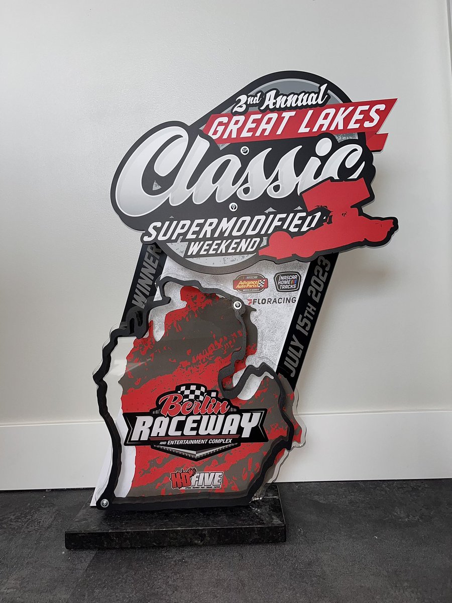 HorvathDesign's tweet photo. One of the two badass pieces of hardware that the ISMA Supermodifieds drivers will be racing for on Friday and Saturday night @berlinraceway! #Designed2Win #teamhdfive #hdfivedustcollection https://t.co/gnukVpEbpo