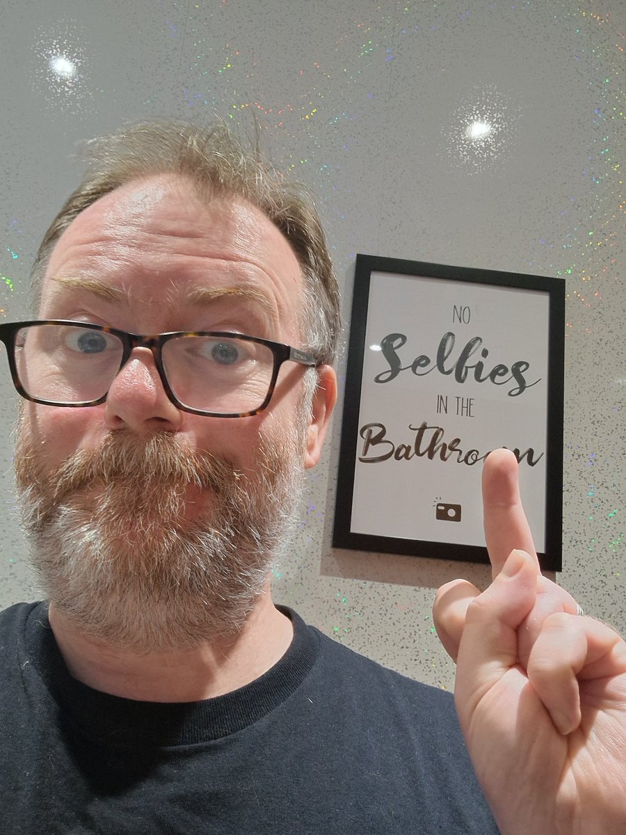 WRNightmare's tweet photo. I normally wouldn't, but since you told me not to...
#rebel #noselfiesinthebathroom #catchagrip https://t.co/wujzE6ALZl