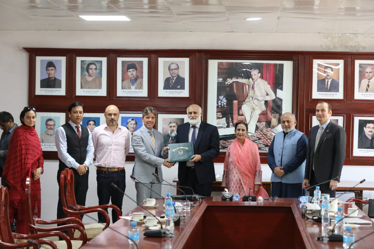ascqau's tweet photo. 13-07-2023, a MOU between salvadore, Buenos Aires Argentina and Area Study centre for Africa, North and South America Quaid I Azam University Islamabad. https://t.co/N7EHdVpMoM