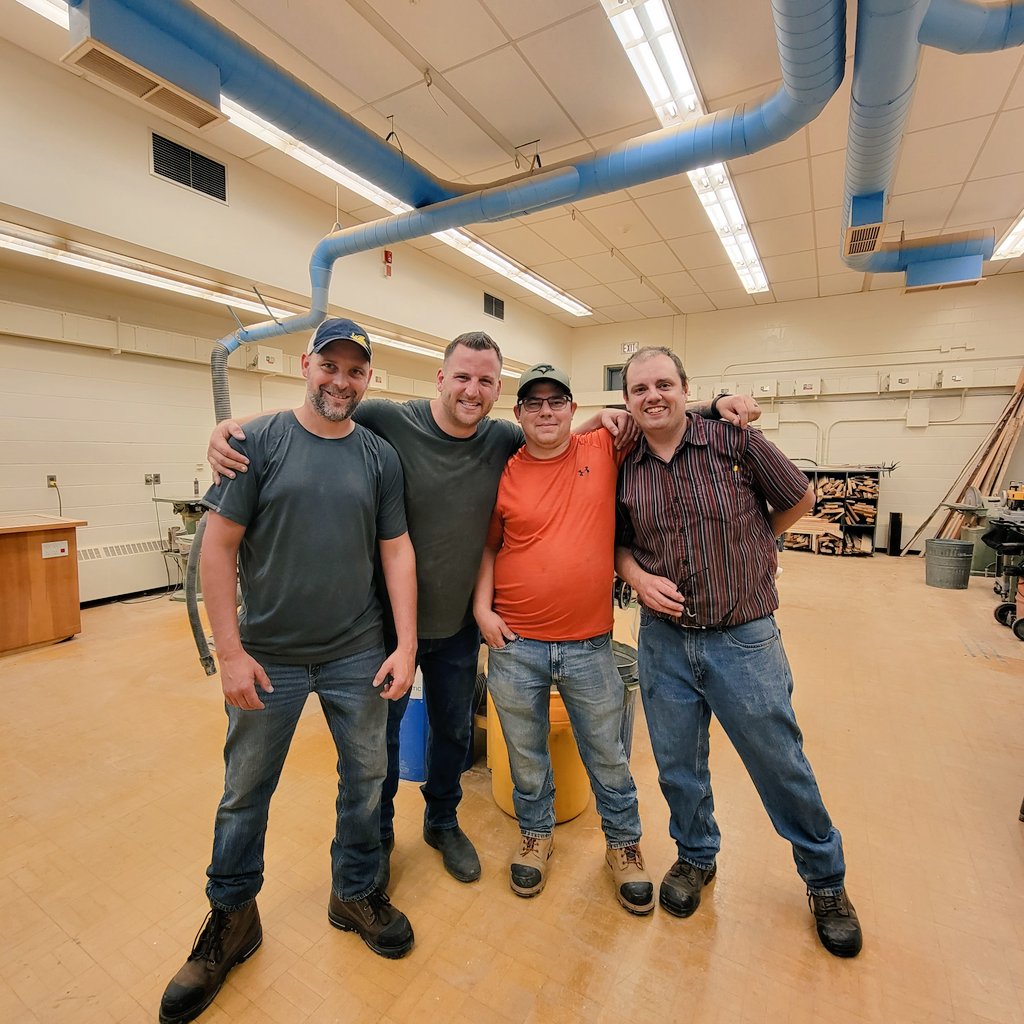 🟦💛🟥 Tricolour Tech is on Deck! 
Meet some of the team of <a href="/QueensEduc/">Faculty of Education</a> TEMS teacher candidates welcoming <a href="/LimestoneDSB/">Limestone District School Board</a> students for our first session... We are going to have a blast exploring Construction &amp; Transportation tomorrow!! #skilledtrades #taketech #teched #STEAM+