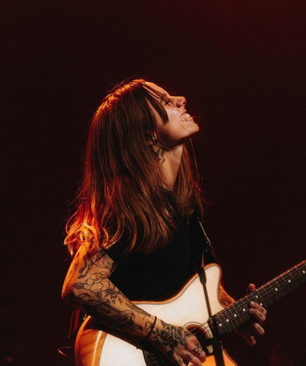 best of julien baker (@jrbpics) on Twitter photo 