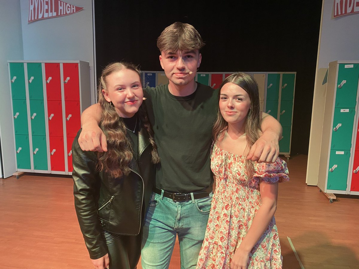 anijahcummings's tweet photo. Loved every minute ❤️ so grateful for everyone who stepped up to make this show so amazing 🫶🏻 @ArtsWhitmore @MissPalmizi @HighWhitmore @EthosValuesPHS @WhitmoreHigh @WHSProgress https://t.co/uVGpqM8AcT